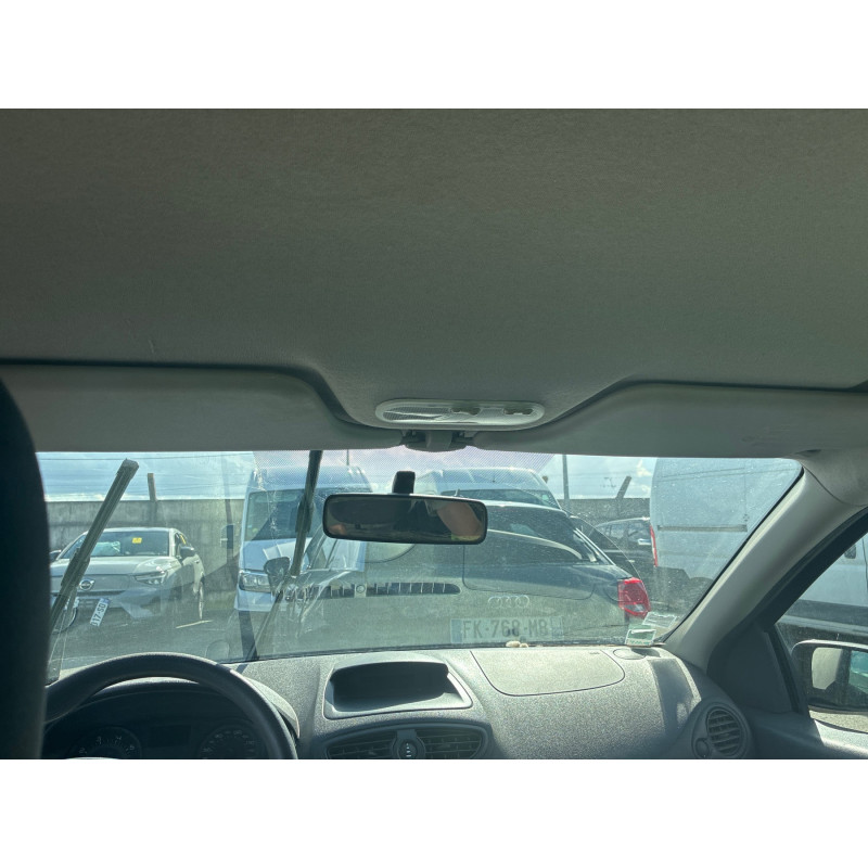 RENAULT CLIO 3 PHASE 1 1.2i - 16V Photo n°24