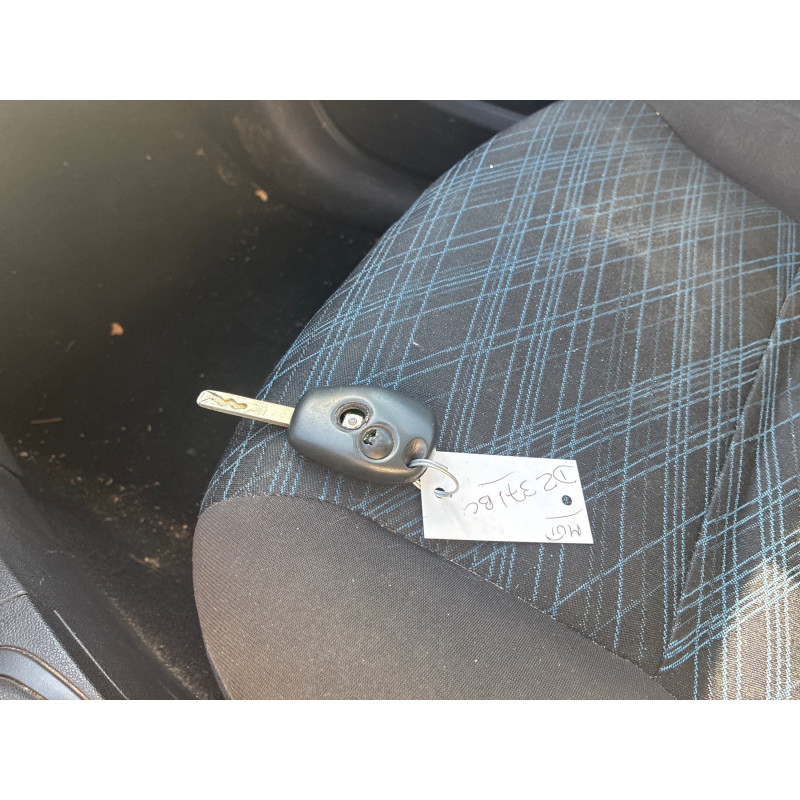 RENAULT CLIO 3 PHASE 1 1.2i - 16V Photo n°30