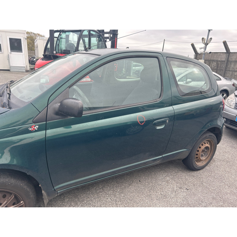 TOYOTA YARIS 1 PHASE 1 1.0i - 16V Photo n°3