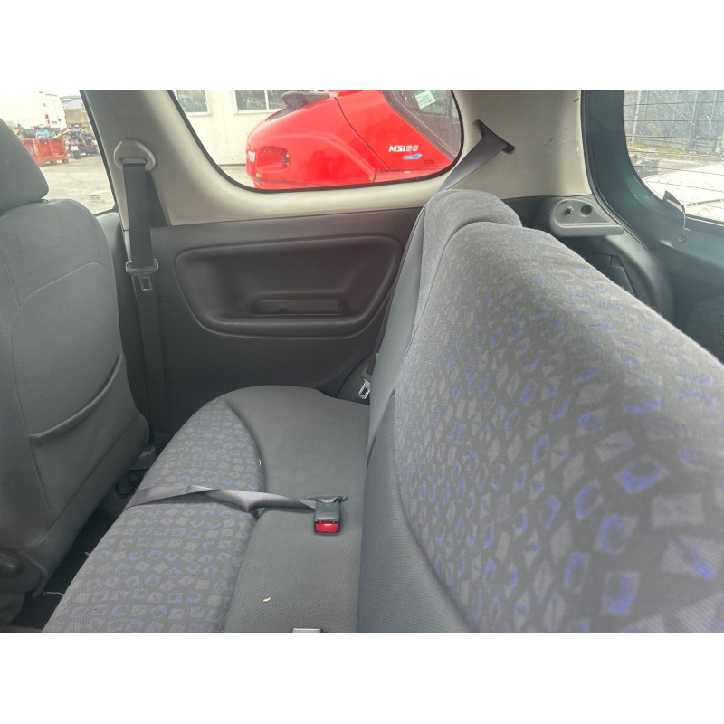 TOYOTA YARIS 1 PHASE 1 1.0i - 16V Photo n°7