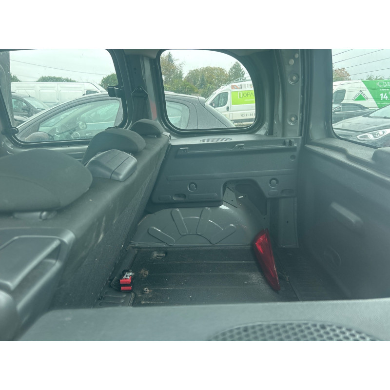 RENAULT KANGOO 2 PHASE 1 1.5 DCI - 8V TURBO Photo n°17