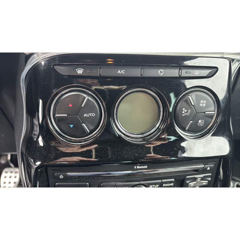 Ecran GPS CITROEN DS3 Photo n°12