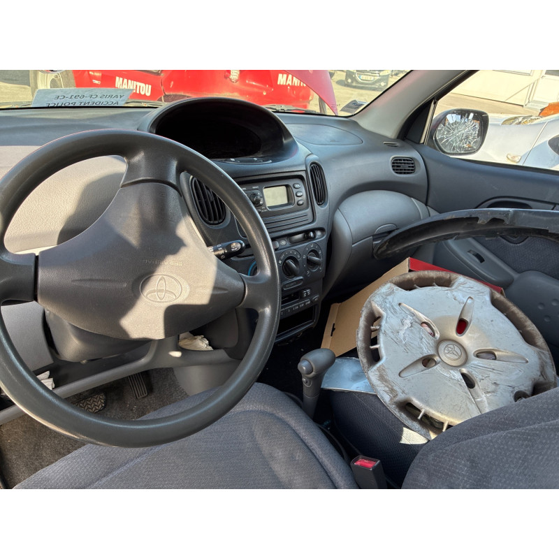 Optique avant principal gauche (feux)(phare) TOYOTA YARIS VERSO Photo n°18
