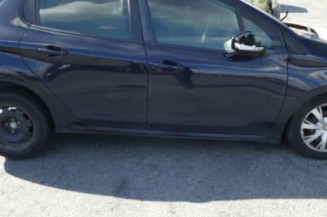 Serrure arriere droit PEUGEOT 208 1
