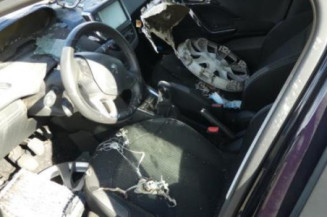 Serrure arriere droit PEUGEOT 208 1