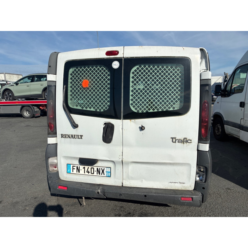 Vitre avant gauche RENAULT TRAFIC 2 Photo n°7