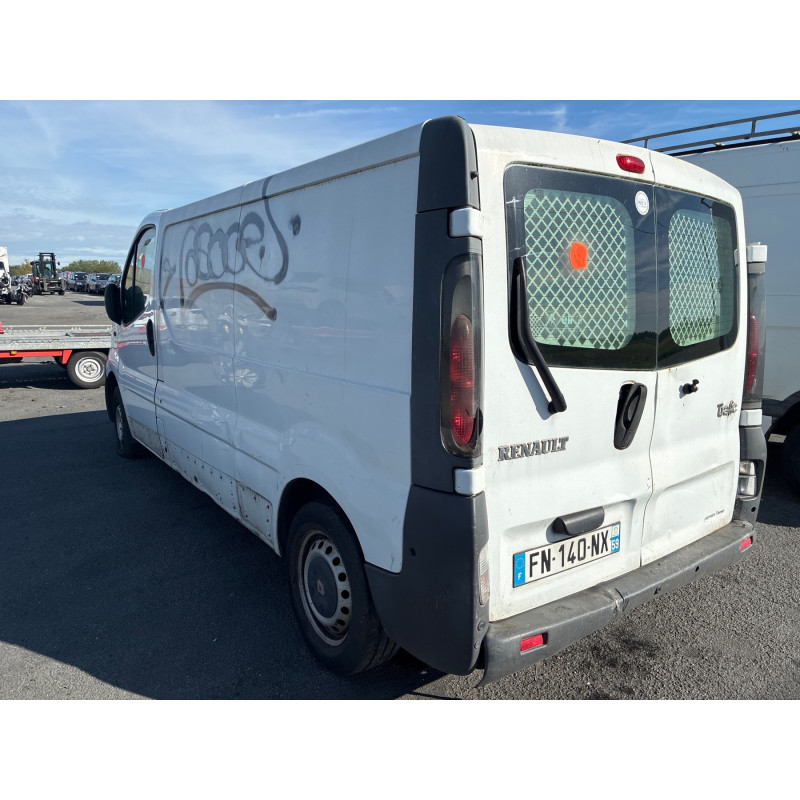 Vitre avant gauche RENAULT TRAFIC 2 Photo n°8