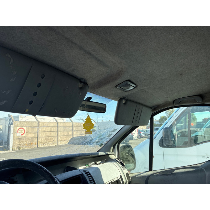 Vitre avant gauche RENAULT TRAFIC 2 Photo n°18