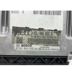 Calculateur moteur AUDI A4 3