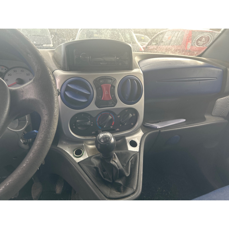 FIAT DOBLO 1 PHASE 1 1.9 JTD - 8V TURBO MULTIJET Photo n°4