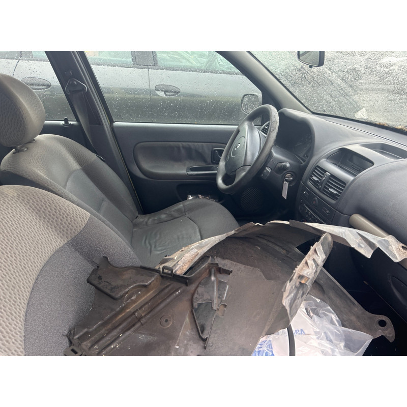 RENAULT CLIO 2 PHASE 2 1.5 DCI - 8V TURBO Photo n°1