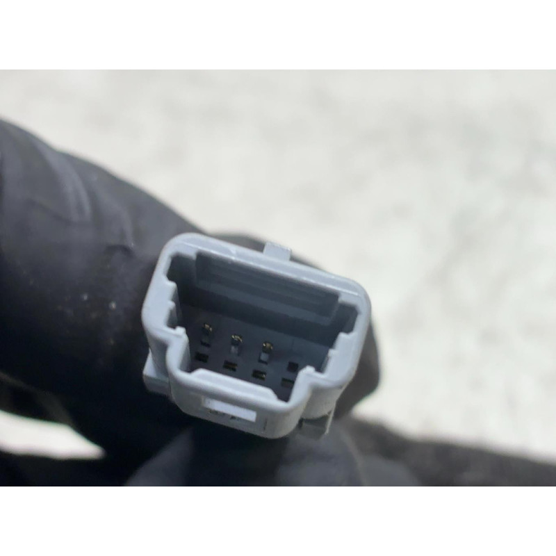 Attache ceinture arriere droit RENAULT CLIO 4 Photo n°5