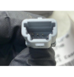 Attache ceinture arriere gauche RENAULT CLIO 4
