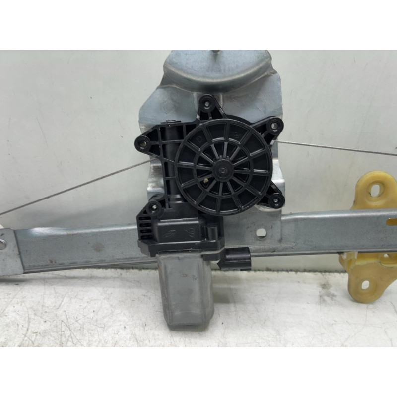 Leve vitre electrique avant gauche RENAULT CLIO 4 Photo n°3