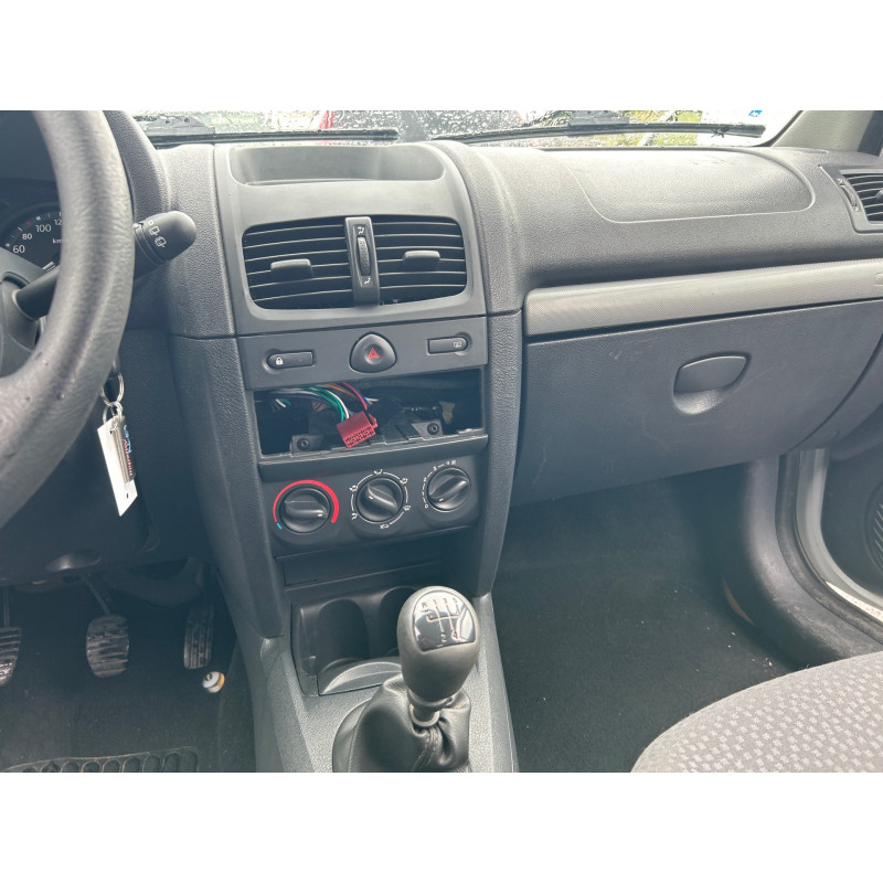 Bouton de coffre RENAULT CLIO 2 Photo n°17