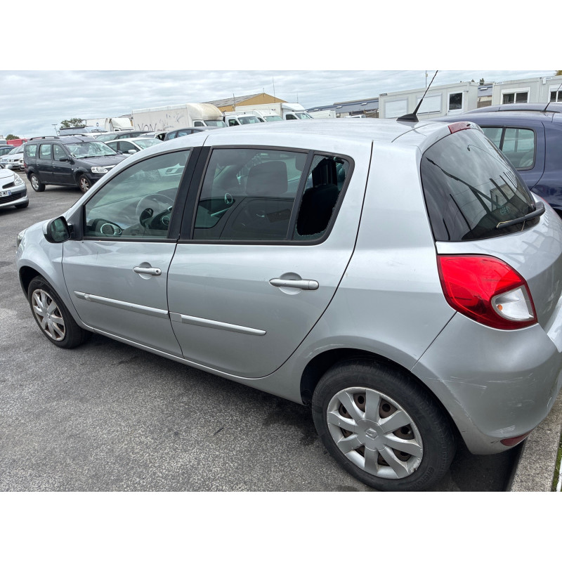 Pretensionneur de ceinture avant droit RENAULT CLIO 3 Photo n°13