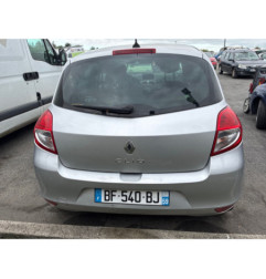 Pare boue avant gauche RENAULT CLIO 3