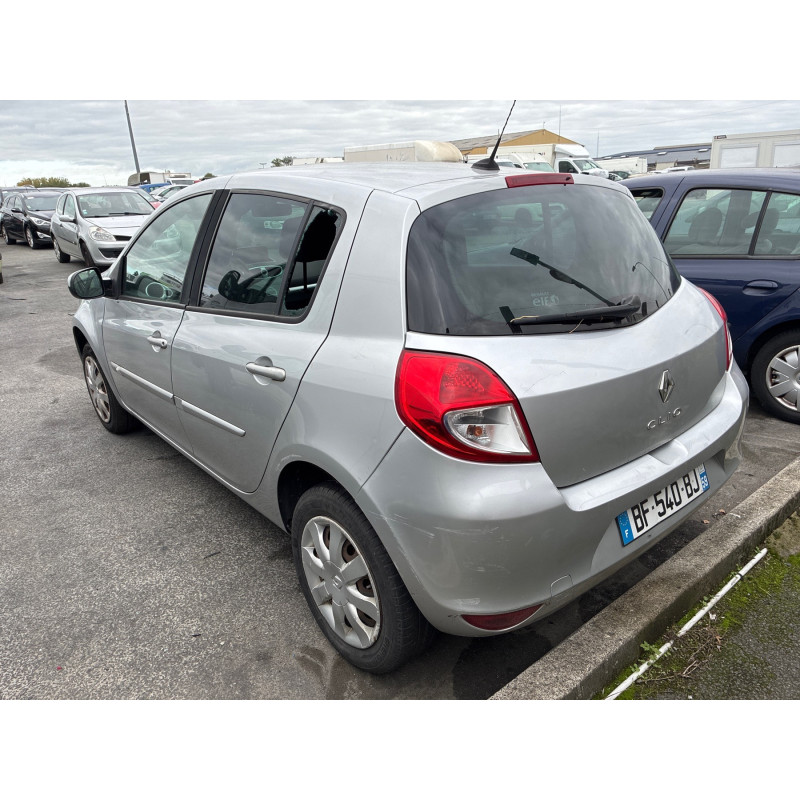 Pedale d'embrayage RENAULT CLIO 3 Photo n°10