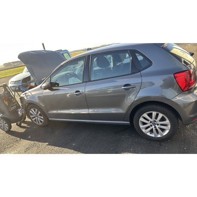Actionneur verrou trappe d'essence VOLKSWAGEN POLO 5 Photo n°16