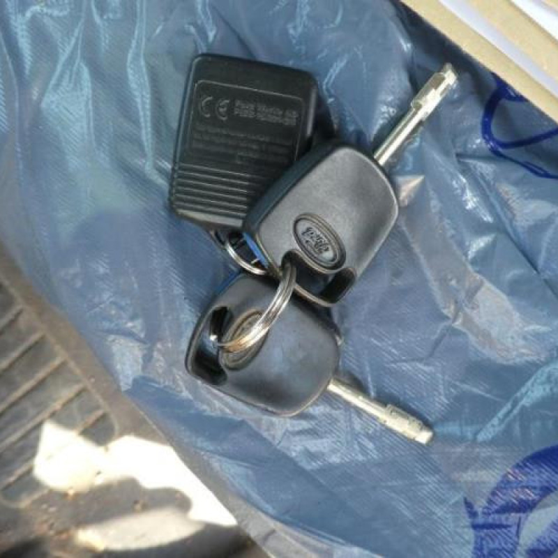 Compresseur clim FORD TOURNEO CONNECT 1 Photo n°12