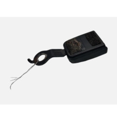 Attache ceinture avant droit DACIA SANDERO 1