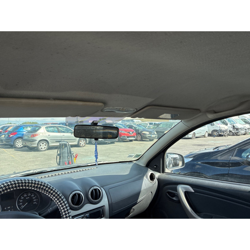 Attache ceinture avant droit DACIA SANDERO 1 Photo n°19