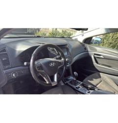 Attache ceinture arriere centrale HYUNDAI I 40