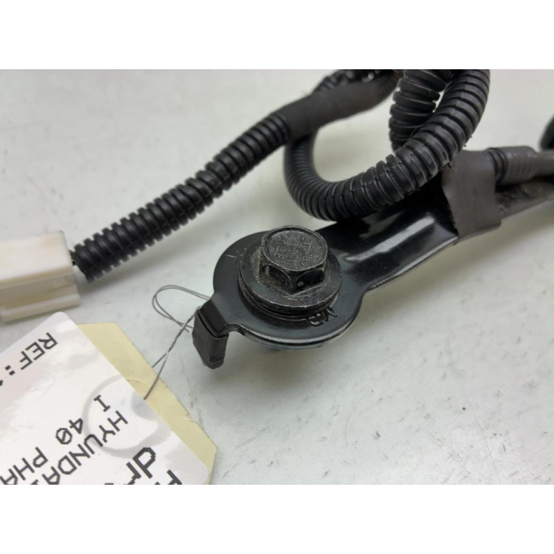 Attache ceinture avant droit HYUNDAI I 40 Photo n°2