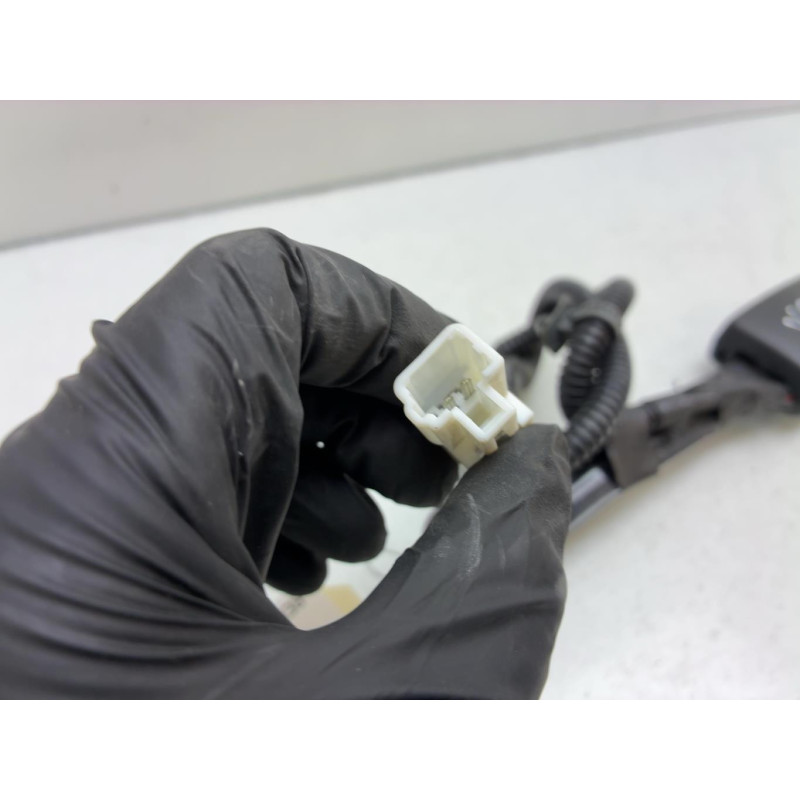 Attache ceinture avant droit HYUNDAI I 40 Photo n°3