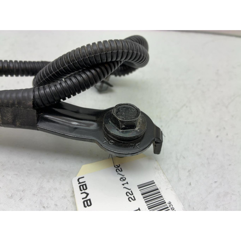 Attache ceinture avant gauche HYUNDAI I 40 Photo n°2