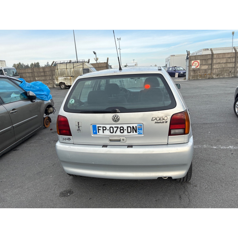 Bouton de coffre VOLKSWAGEN POLO 3 Photo n°8