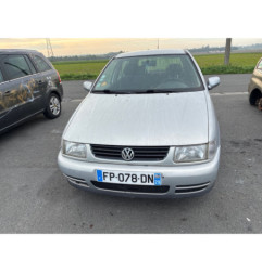 Bouton de coffre VOLKSWAGEN POLO 3
