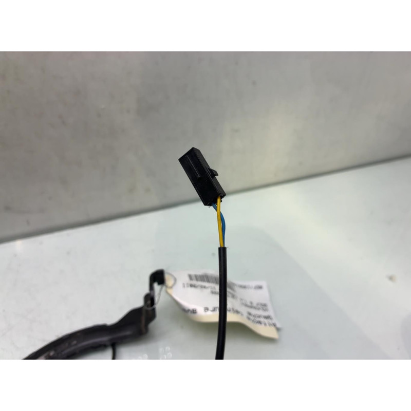Attache ceinture avant gauche VOLKSWAGEN GOLF 6 Photo n°4