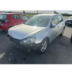 Attache ceinture avant gauche VOLKSWAGEN GOLF 6