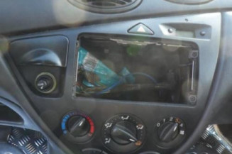 Serrure avant droit FORD FOCUS 1