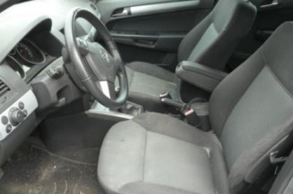 Charniere de capot OPEL ASTRA H