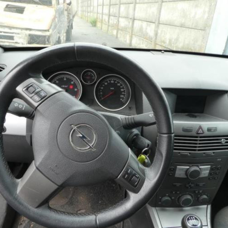Charniere de capot OPEL ASTRA H Photo n°8