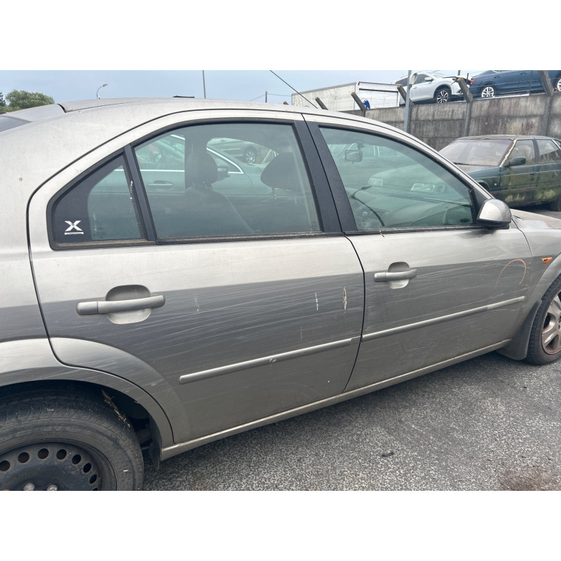 Etrier avant droit (freinage) FORD MONDEO 2 Photo n°9