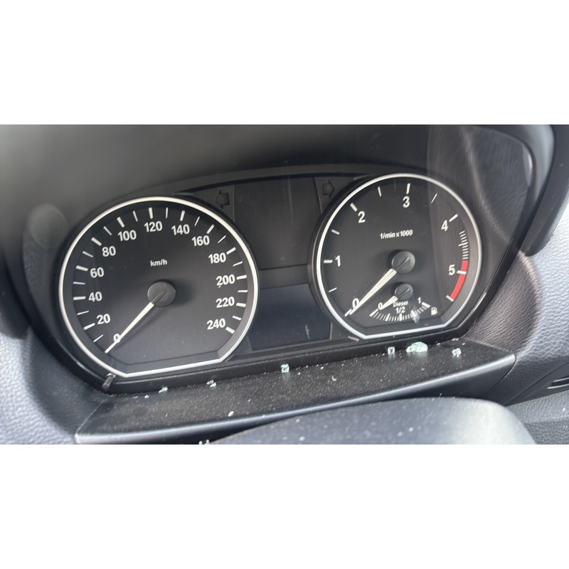 Pare boue avant gauche BMW SERIE 1 E87 Photo n°20