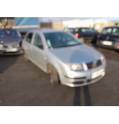 Pare boue avant droit SKODA FABIA 1