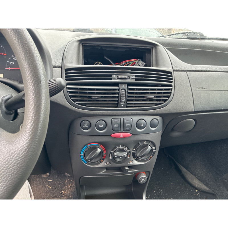 Pare soleil gauche FIAT PUNTO 2 Photo n°20