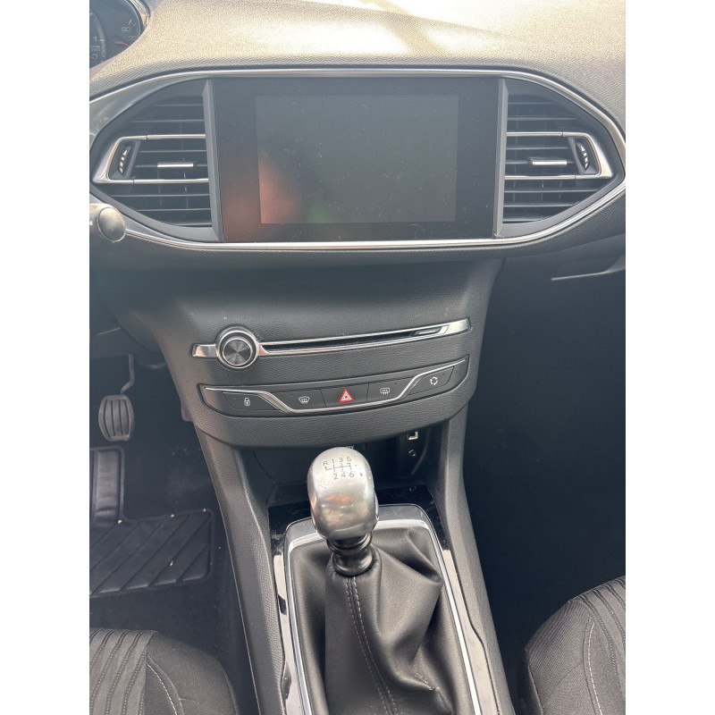 PEUGEOT 308 2 PHASE 1 1.6 THP - 16V TURBO Photo n°11