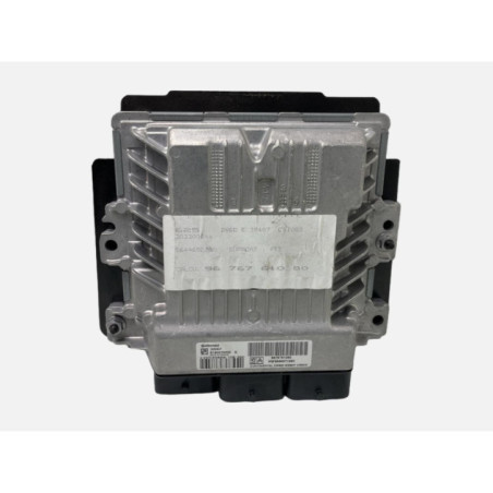 Calculateur moteur PEUGEOT 308 1 Photo n°1