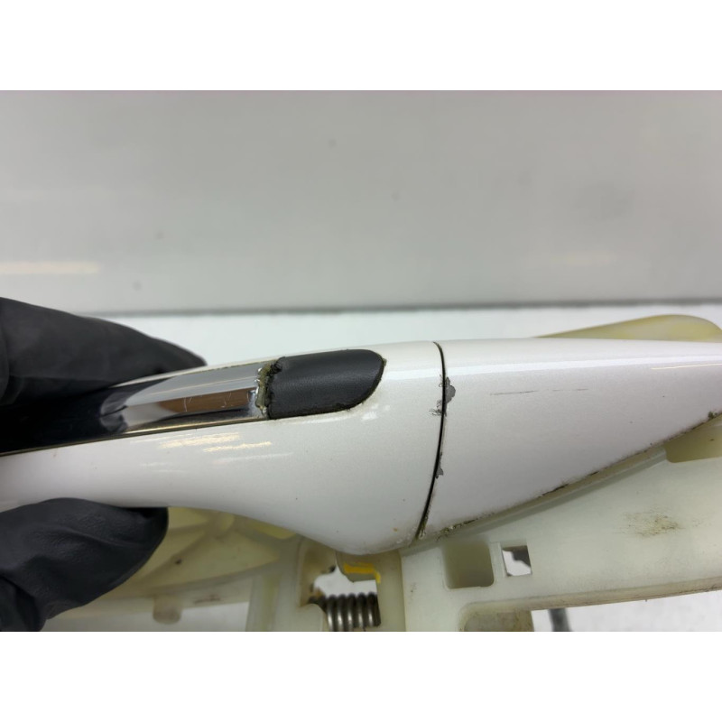 Poignee porte avant gauche HYUNDAI I 40 Photo n°3