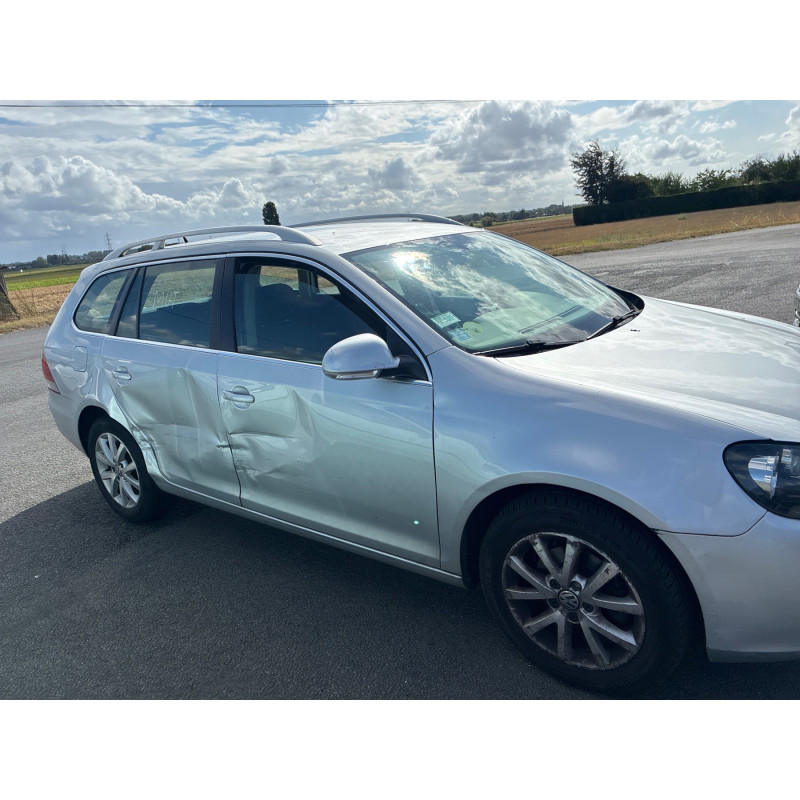 Pare boue avant droit VOLKSWAGEN GOLF 6 Photo n°8