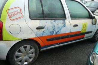 Malle/Hayon arriere RENAULT CLIO 2 CAMPUS