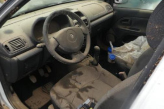 Malle/Hayon arriere RENAULT CLIO 2 CAMPUS
