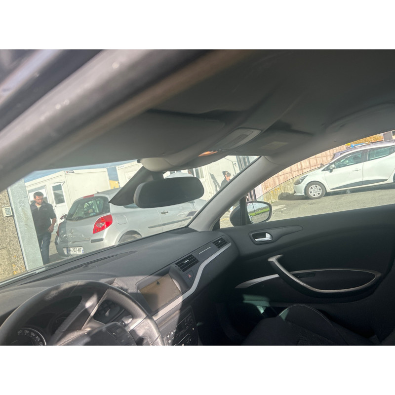 CITROEN C5 2 BREAK 2.0 HDI - 16V TURBO Photo n°17
