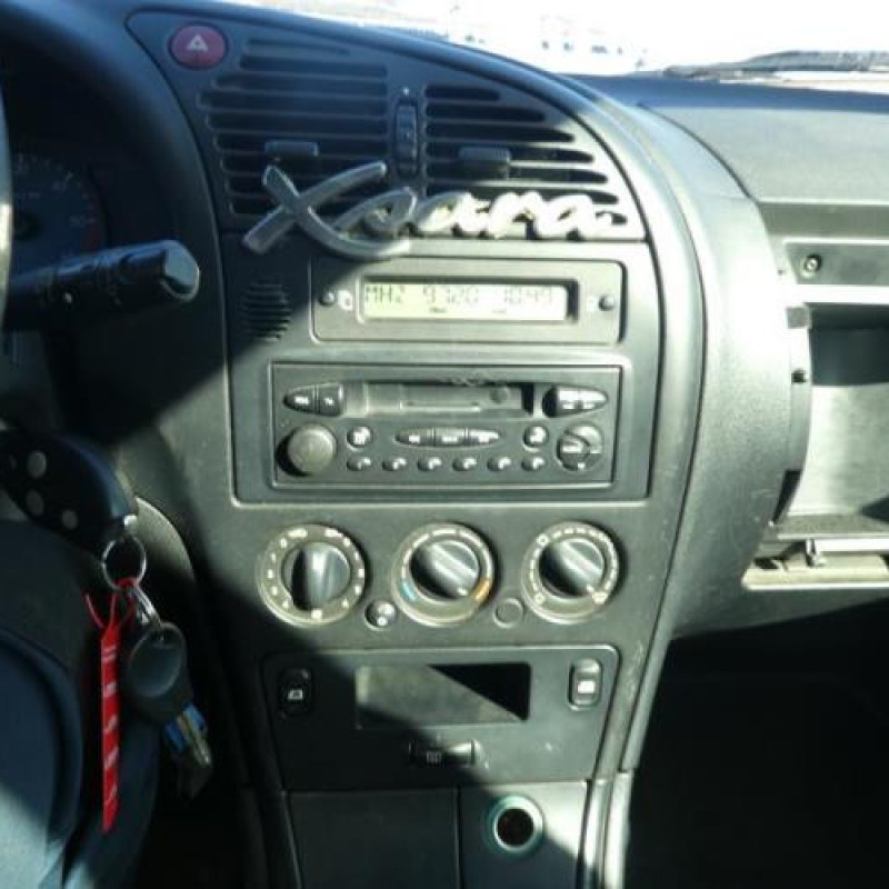 Serrure avant droit CITROEN XSARA Photo n°10
