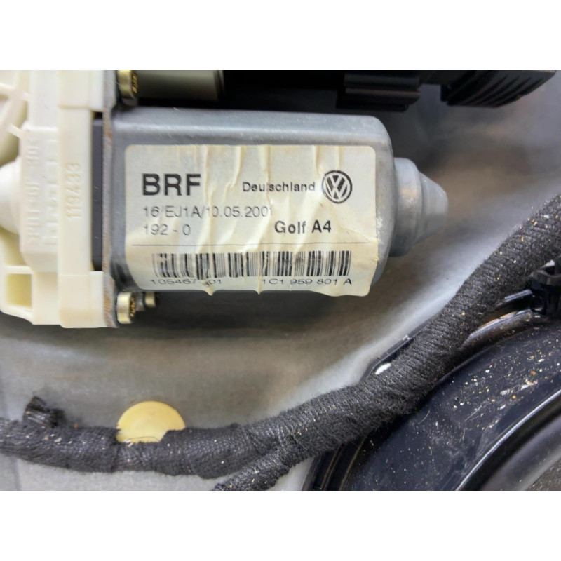 Leve vitre electrique avant gauche VOLKSWAGEN GOLF 4 Photo n°4